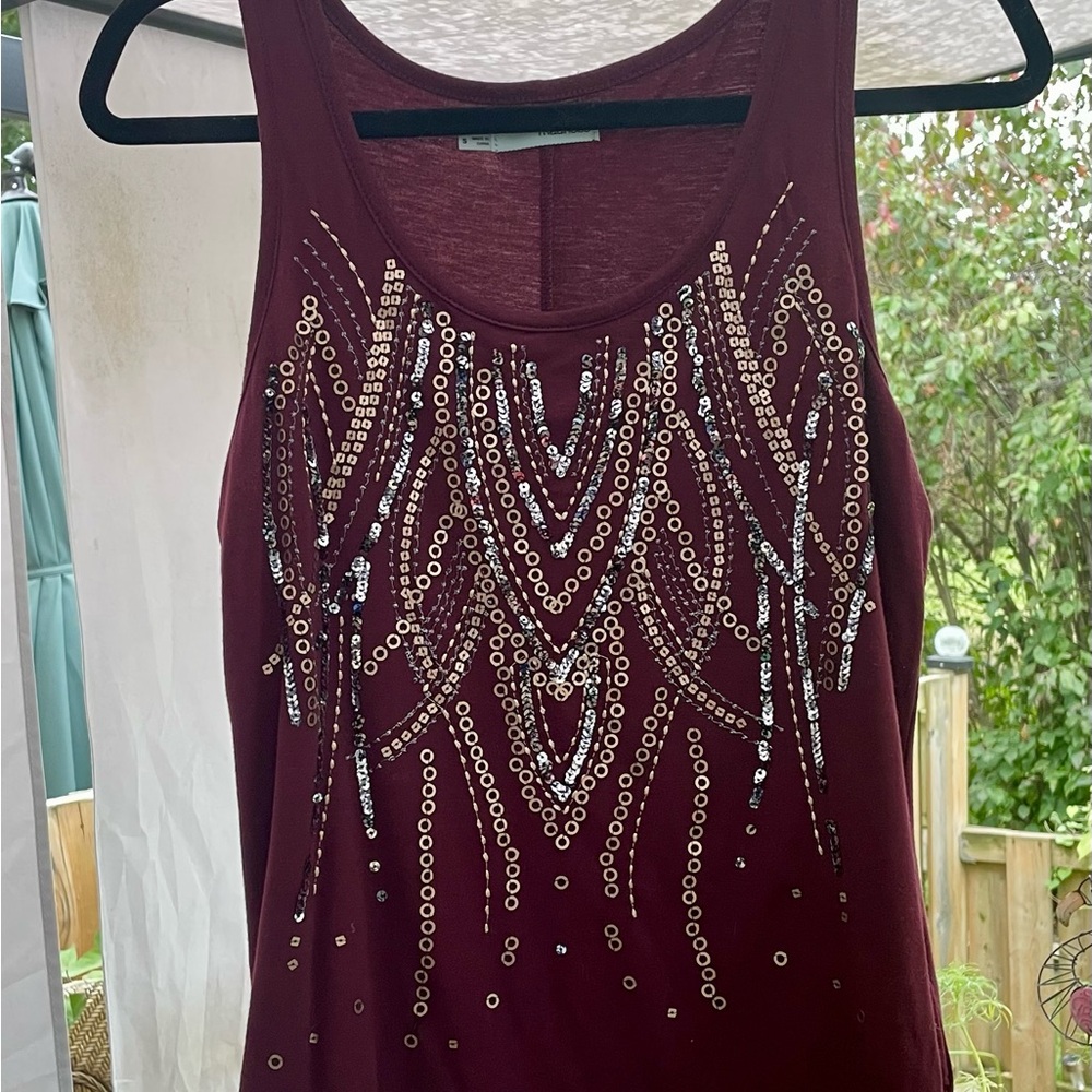Burgundy Tank